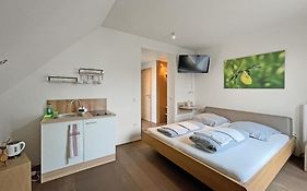 Modernes&gepflegtes Hotelzimmer mit Küche!